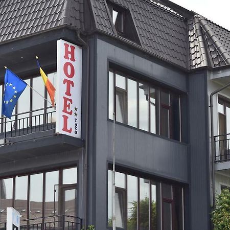 Hotel Taco Bukares Bagian luar foto