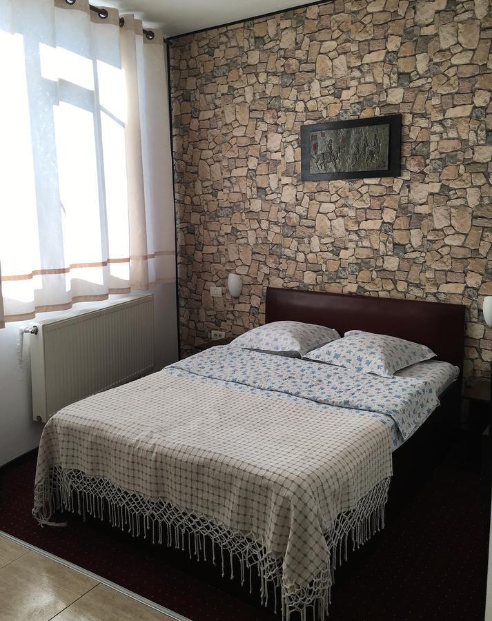 Hotel Taco Bukares Bagian luar foto