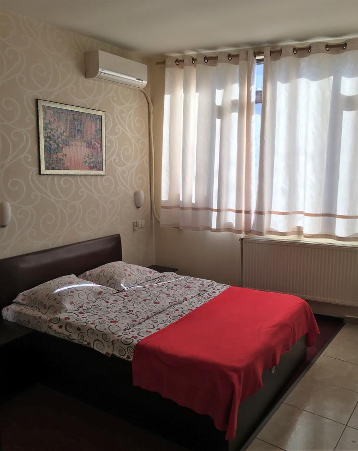 Hotel Taco Bukares Bagian luar foto