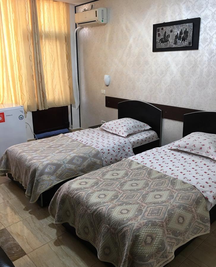 Hotel Taco Bukares Bagian luar foto