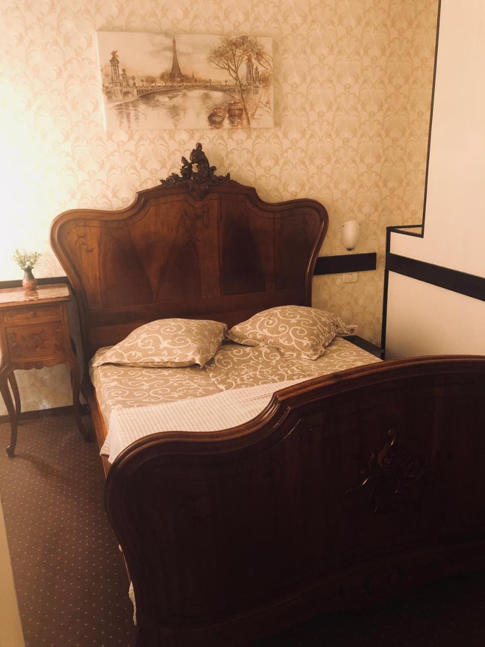 Hotel Taco Bukares Bagian luar foto