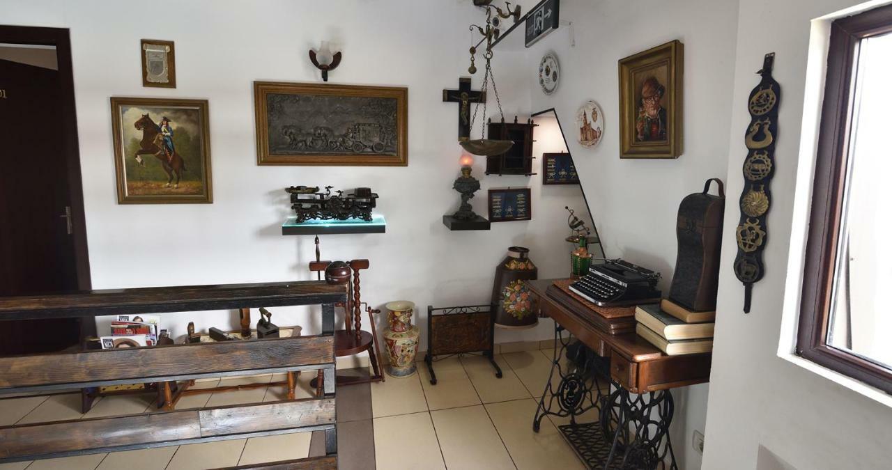 Hotel Taco Bukares Bagian luar foto