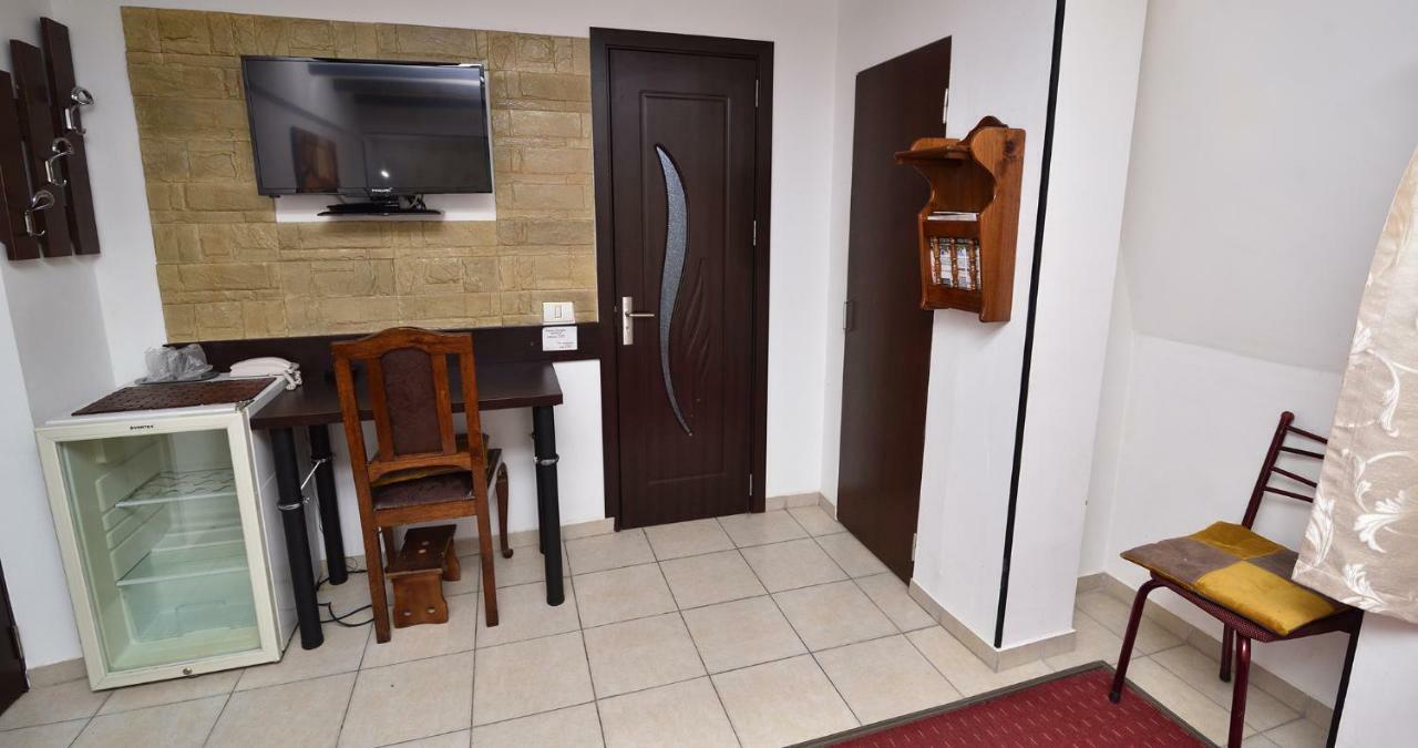 Hotel Taco Bukares Bagian luar foto