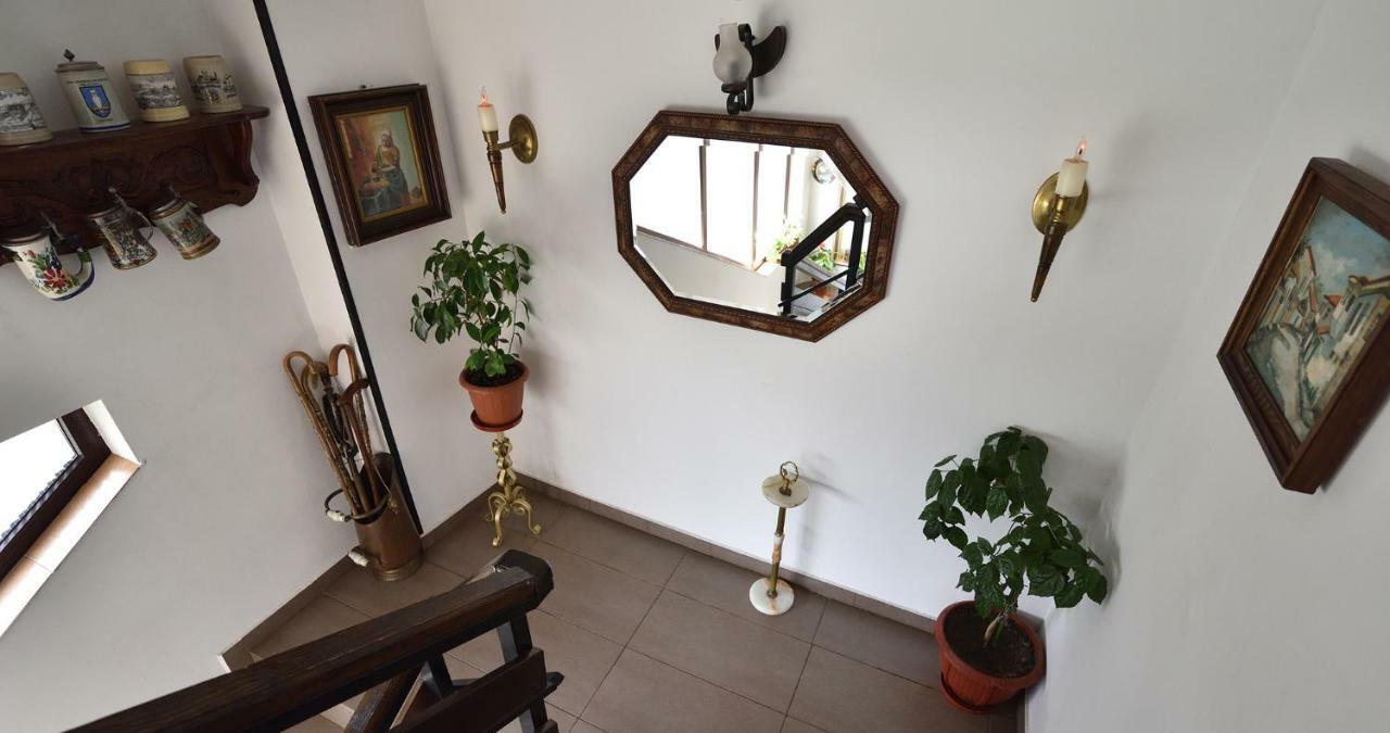 Hotel Taco Bukares Bagian luar foto